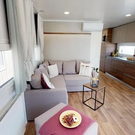 Kemping Gebetsroither Glamping Village Catez 3*