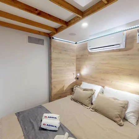 Kemping Gebetsroither Glamping Village Catez