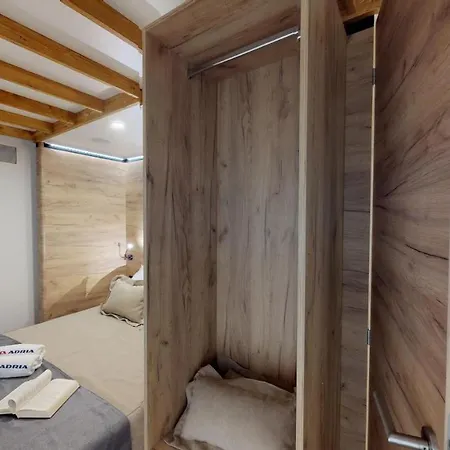 Kemping Gebetsroither Glamping Village Catez Catez ob Savi